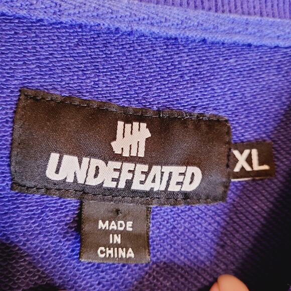 Vintage Undefeated "The U Man" graphic blue pull over sweatshirt size XL - Picture 3 of 11